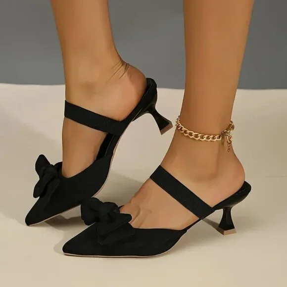 Travel Passions - Black Bowknot Decor Elegant Point Toe Dress Pumps - Picture 2 of 5